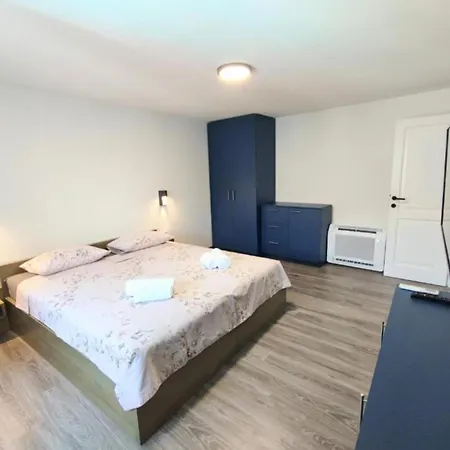 Galant With Pool & Sauna 4* Maruzini