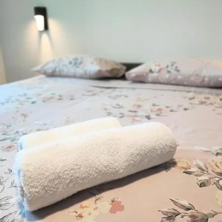 Galant With Pool & Sauna 4* Maruzini