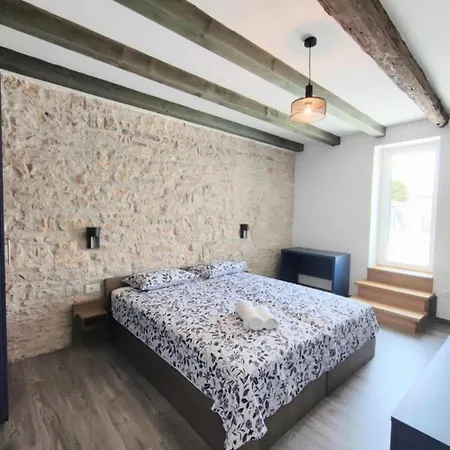 Гостевой дом Galant With Pool & Sauna Maruzini