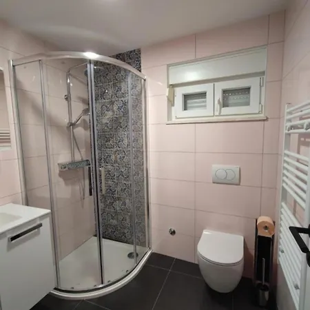 Galant With Pool & Sauna