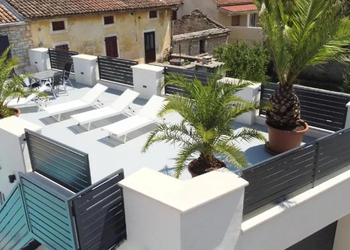 Galant With Pool & Sauna Gostinjska kuća 4*