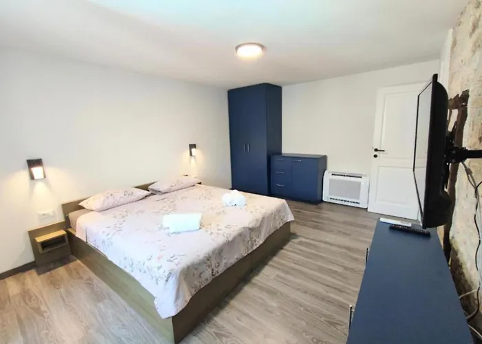 Galant With Pool & Sauna 4* Kanfanar