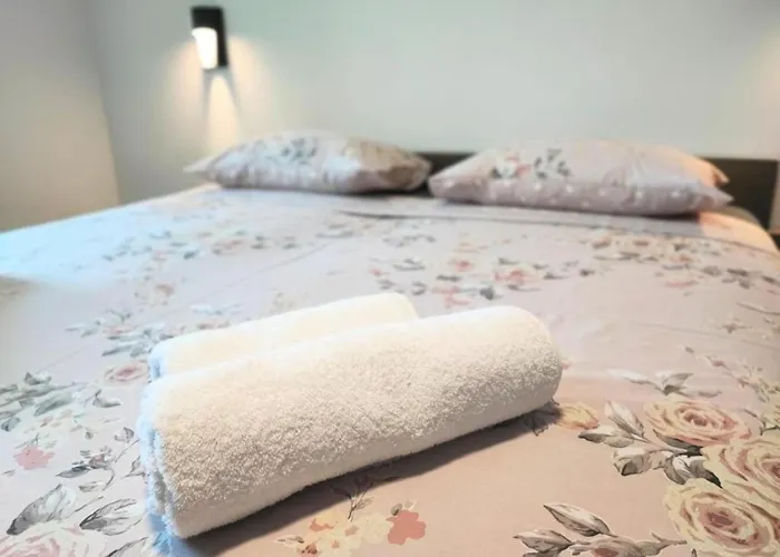 Galant With Pool & Sauna 4* Kanfanar